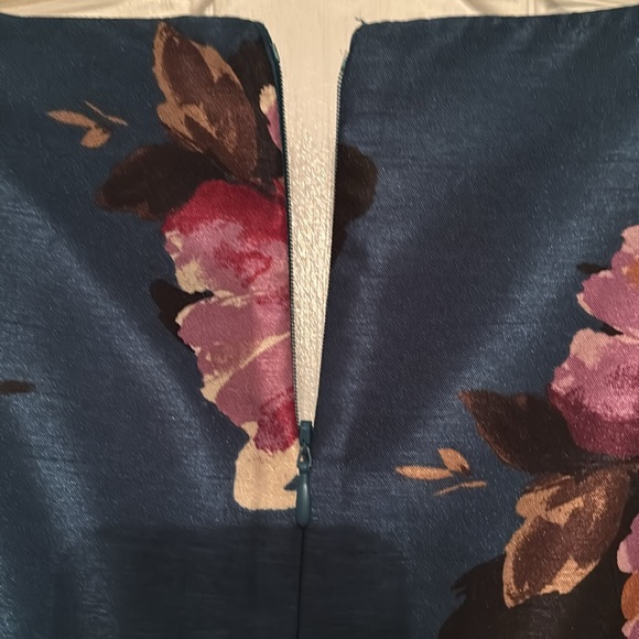 Floral Dress - Picture 10 of 10